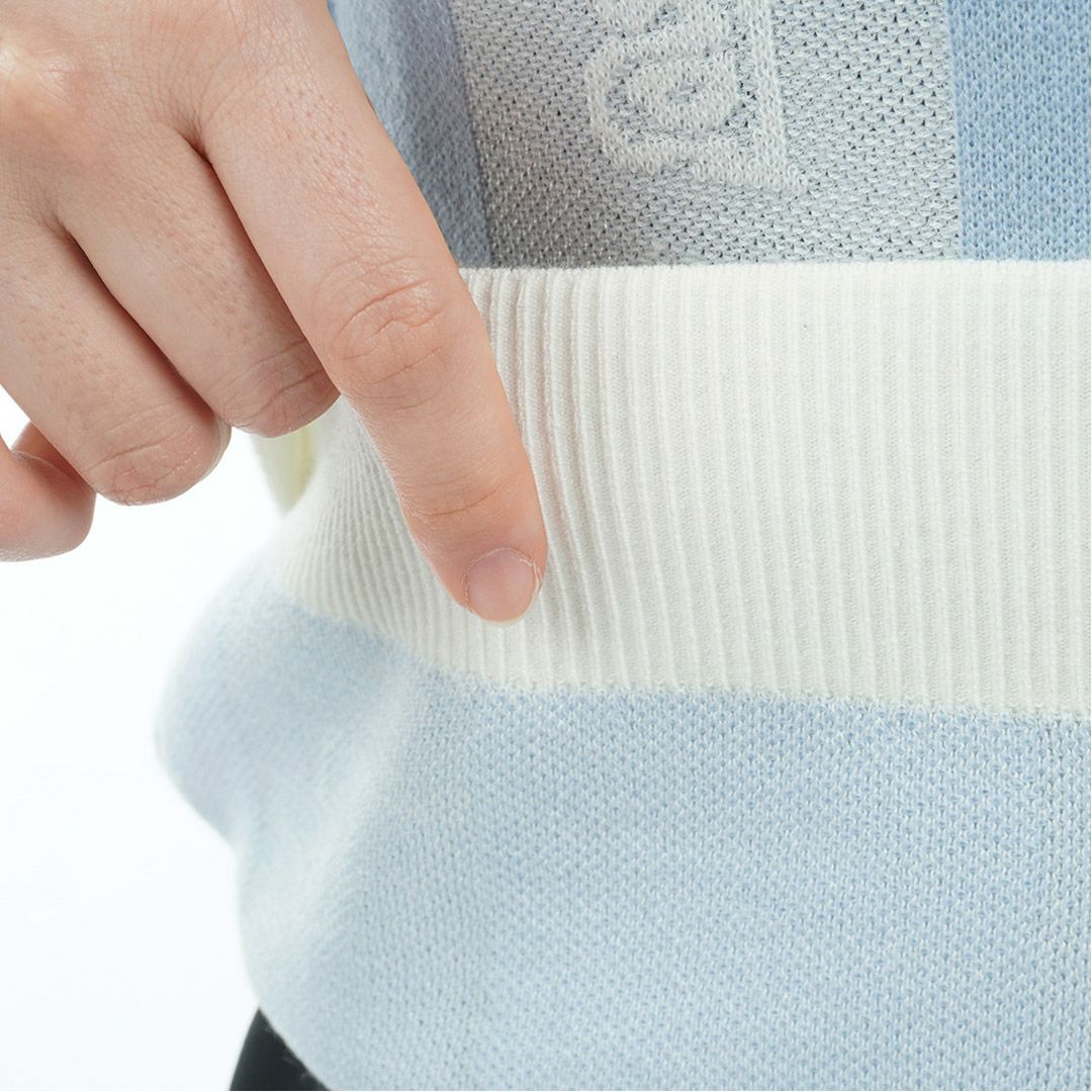 [アドミラル ゴルフ]レディース モノグラムジャカード　ライトクルーニット　アイスブルー