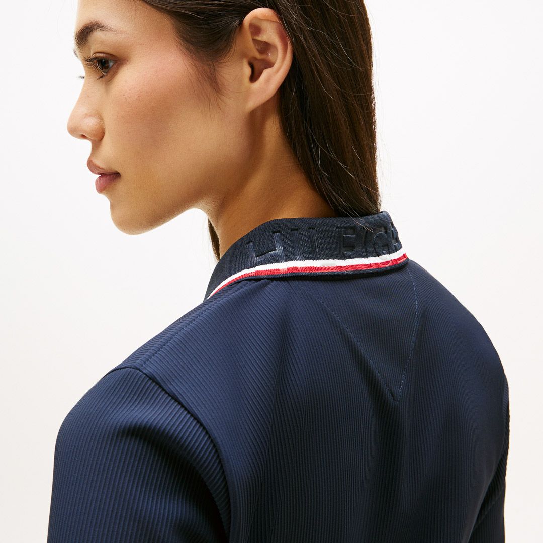 TOMMY HILFIGER GOLF レディース 長袖ポロシャツ  モデル画像