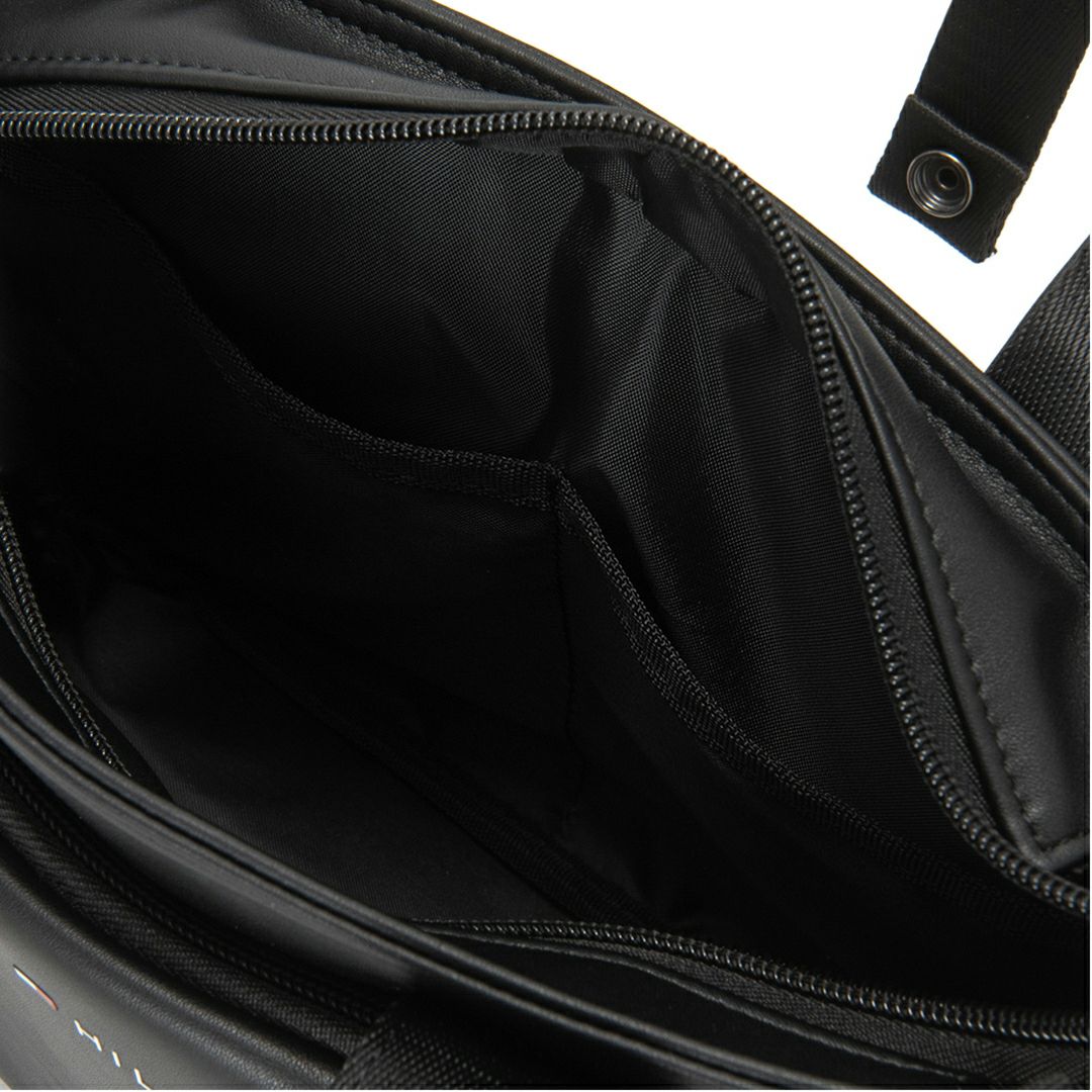 [トミーヒルフィガー]ラウンドバッグ ユースフル　ブラック