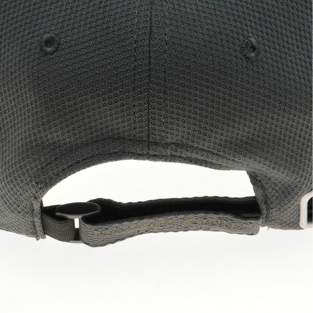 MASTER BUNNY EDITION ユニセックス キャップ グレー